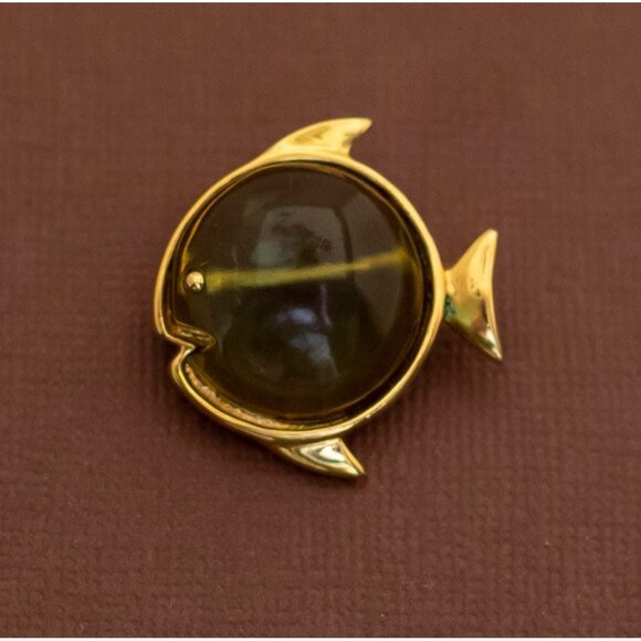 Vintage Minimalist Round Fish Gold Tone Brooch - U21 - Picture 2 of 3